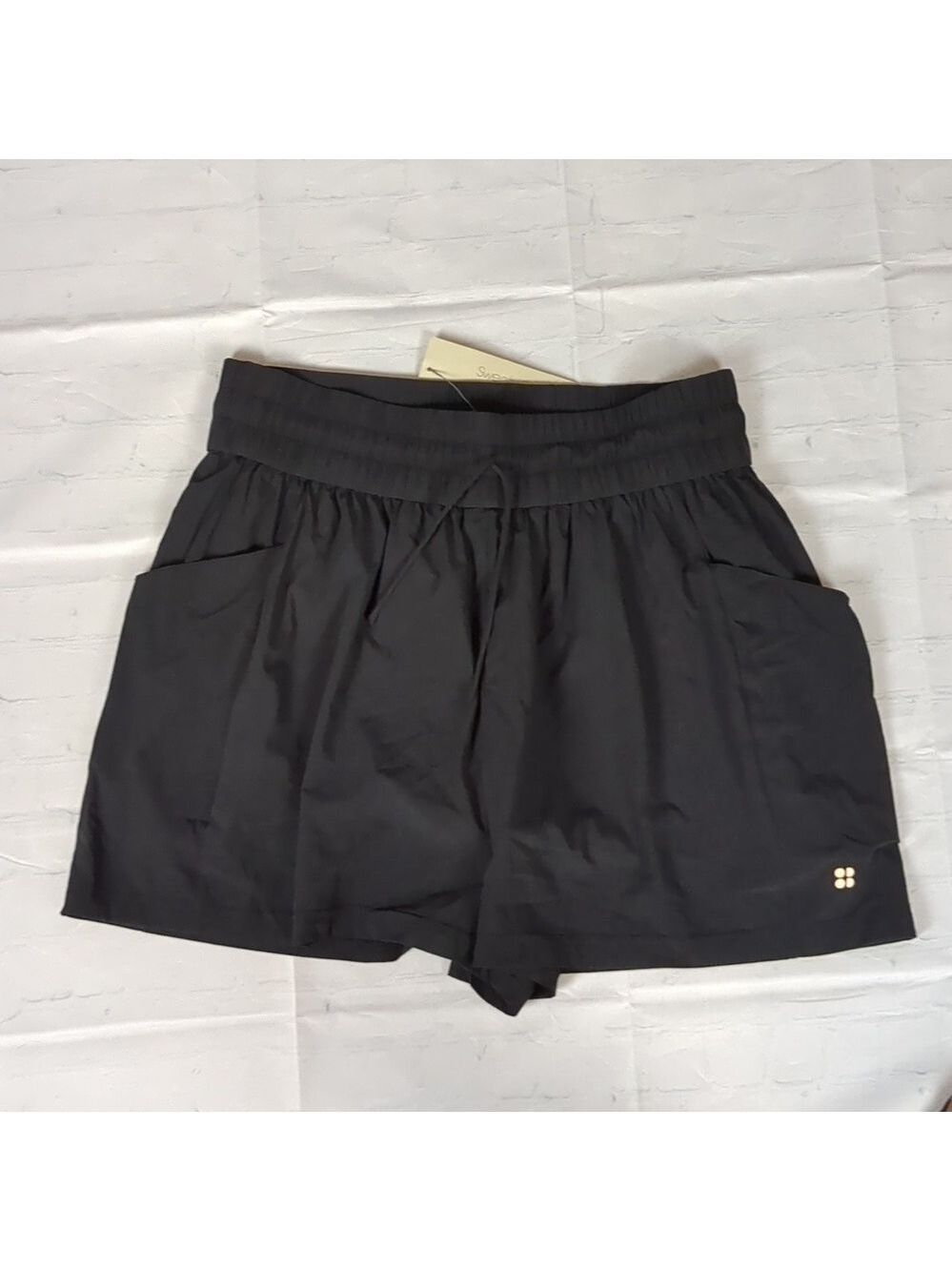 Sweaty betty circuit 2" workout shorts size XL
